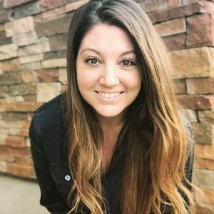 Meet your Posher, Traci